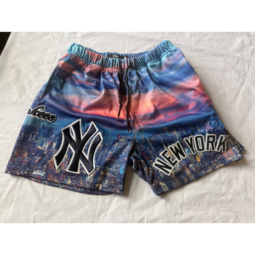 Pro Standard New York Yankees Shorts Mens Medium Blue Good Mesh City Skyline